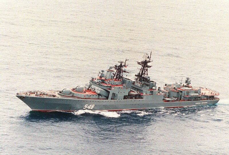 800px-Destroyer_Admiral_Panteleyev.jpg